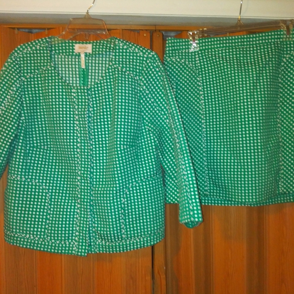 LAUNDRY by Shelli Seagal Skirt Suit